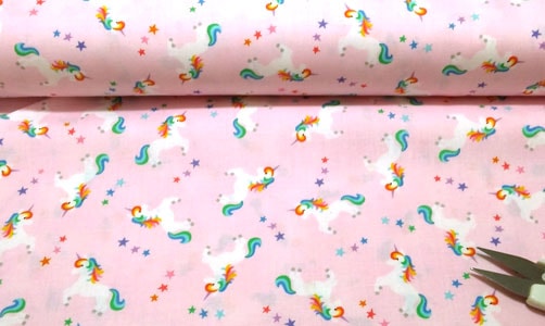 Tela de patchwork con mini unicornios