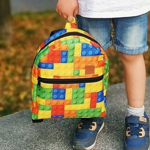 Mochila con tela estampada lego