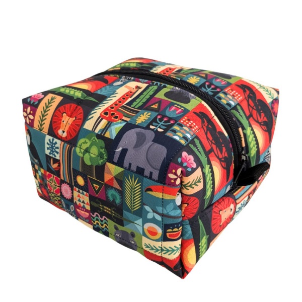 Neceser cosido con tela selva patchwork