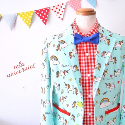 Chaqueta niño tela unicornios